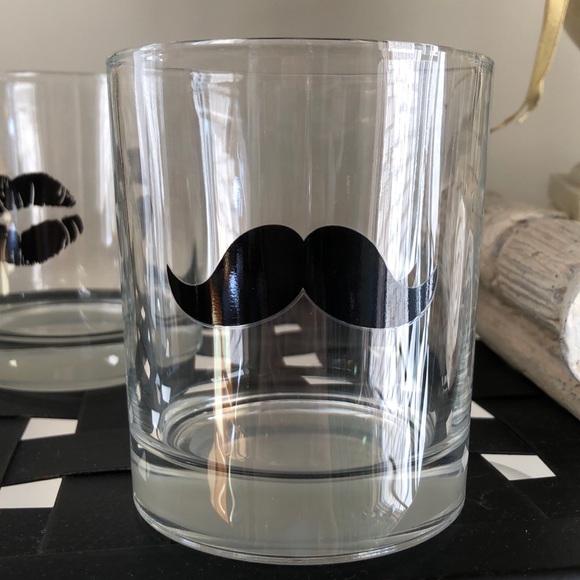 🆕 Rocks Glasses Set Mr & Mrs Mustache Lips 10 oz - Picture 2 of 8